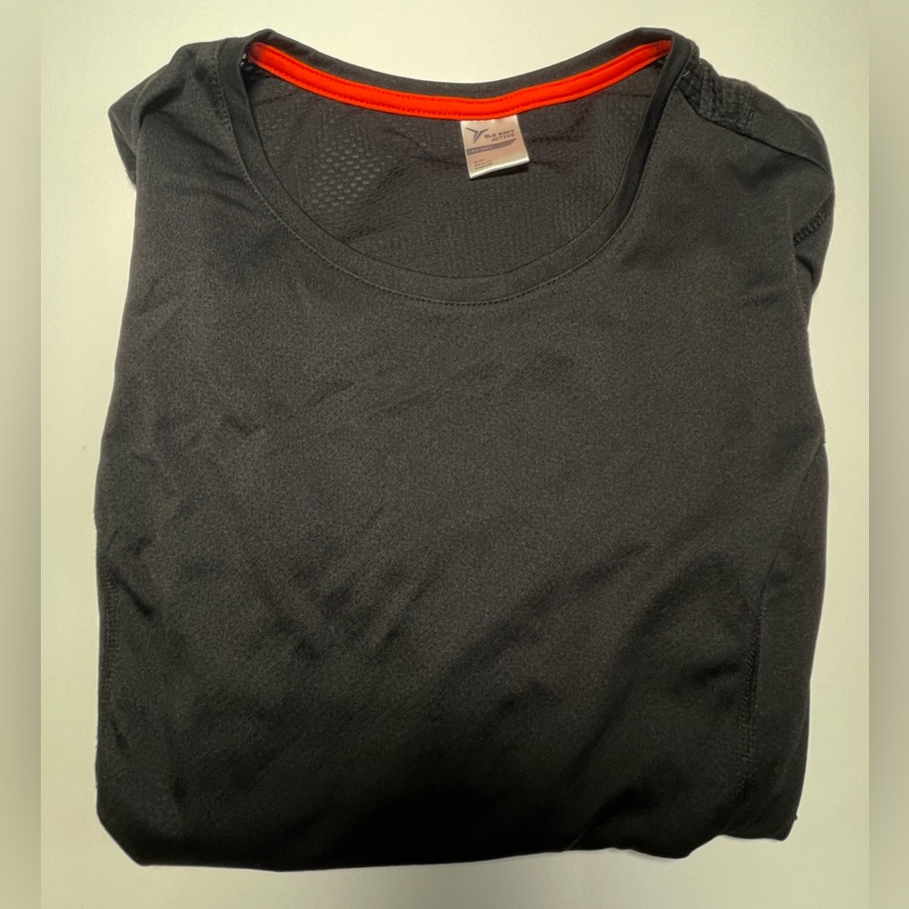Old Navy Vintage GoDry Active Black Long Sleeve Top - Picture 10 of 12